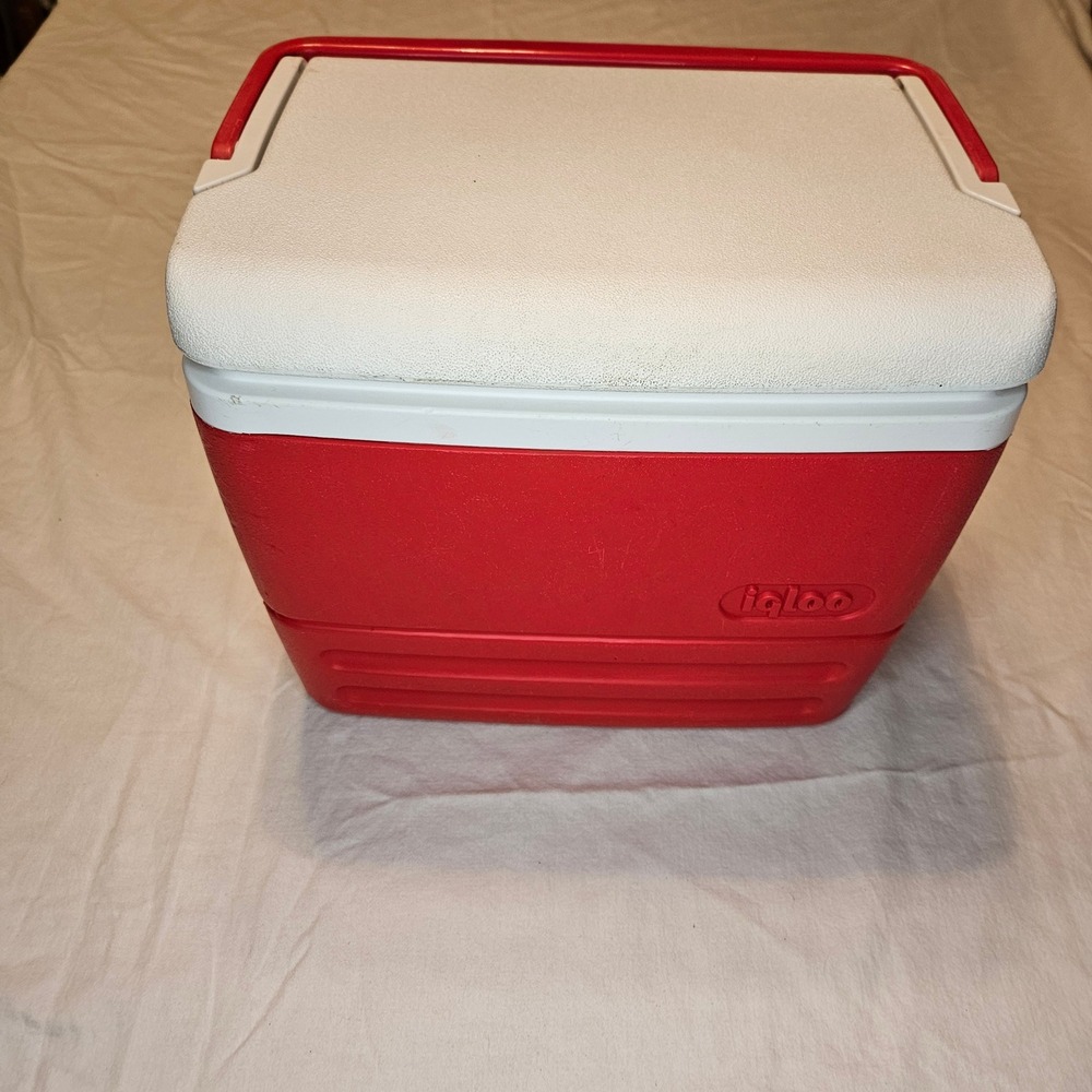 Igloo Cooler Red White Hard Sided Portable Picnic Lunch Box Made in USA